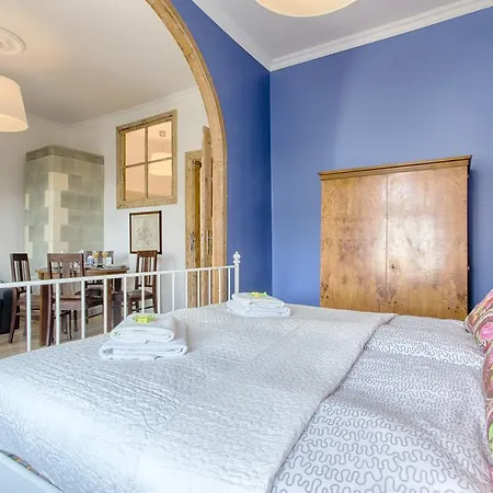 Apartment Tyzenhauz Classic *