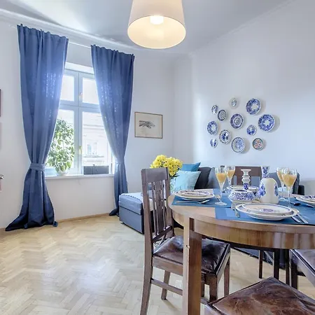 Apartment Tyzenhauz Classic *