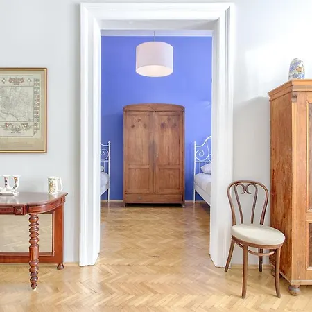Tyzenhauz Classic