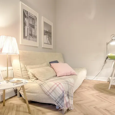 Tyzenhauz Classic Apartment *