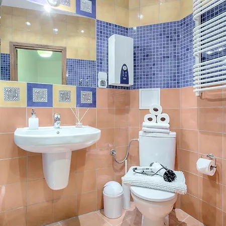 Tyzenhauz Classic Apartment