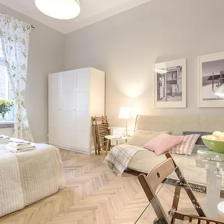 Apartment Tyzenhauz Classic *