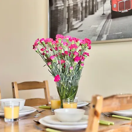 Tyzenhauz Classic Apartment